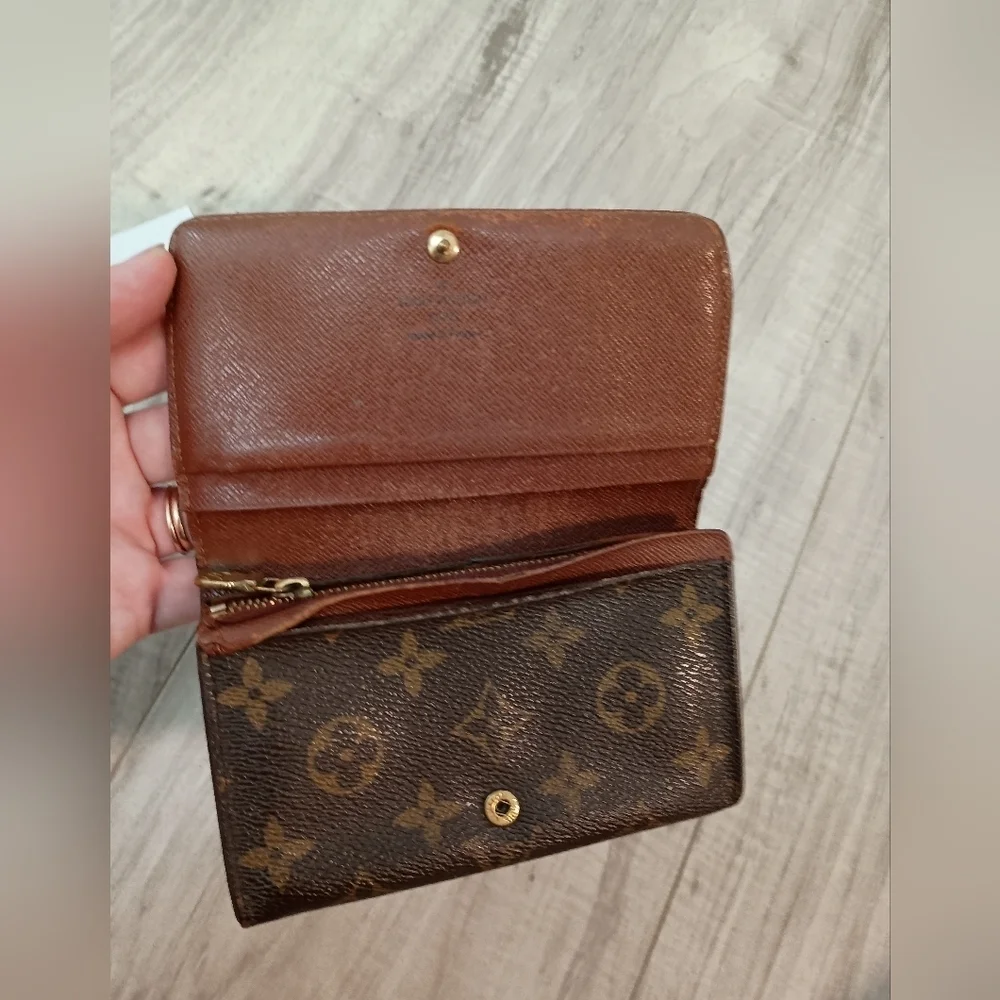 Louis Vuitton Monogram Porte Monnaie Tresor Wallet
